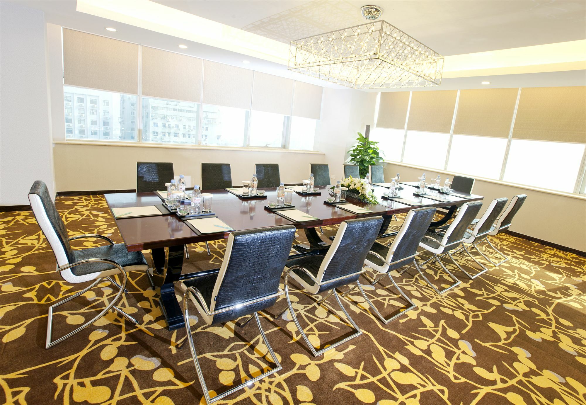 Dorsett Wuhan Exterior photo