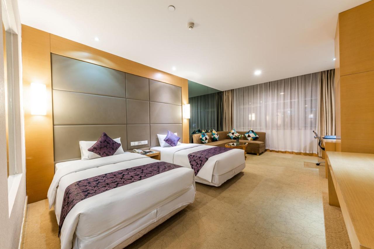 Dorsett Wuhan Exterior photo