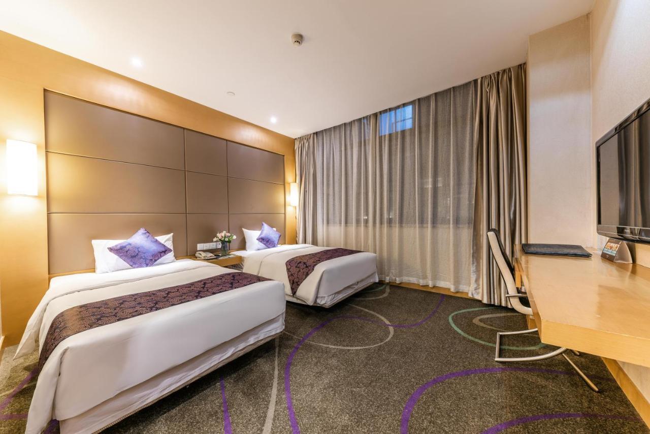 Dorsett Wuhan Exterior photo