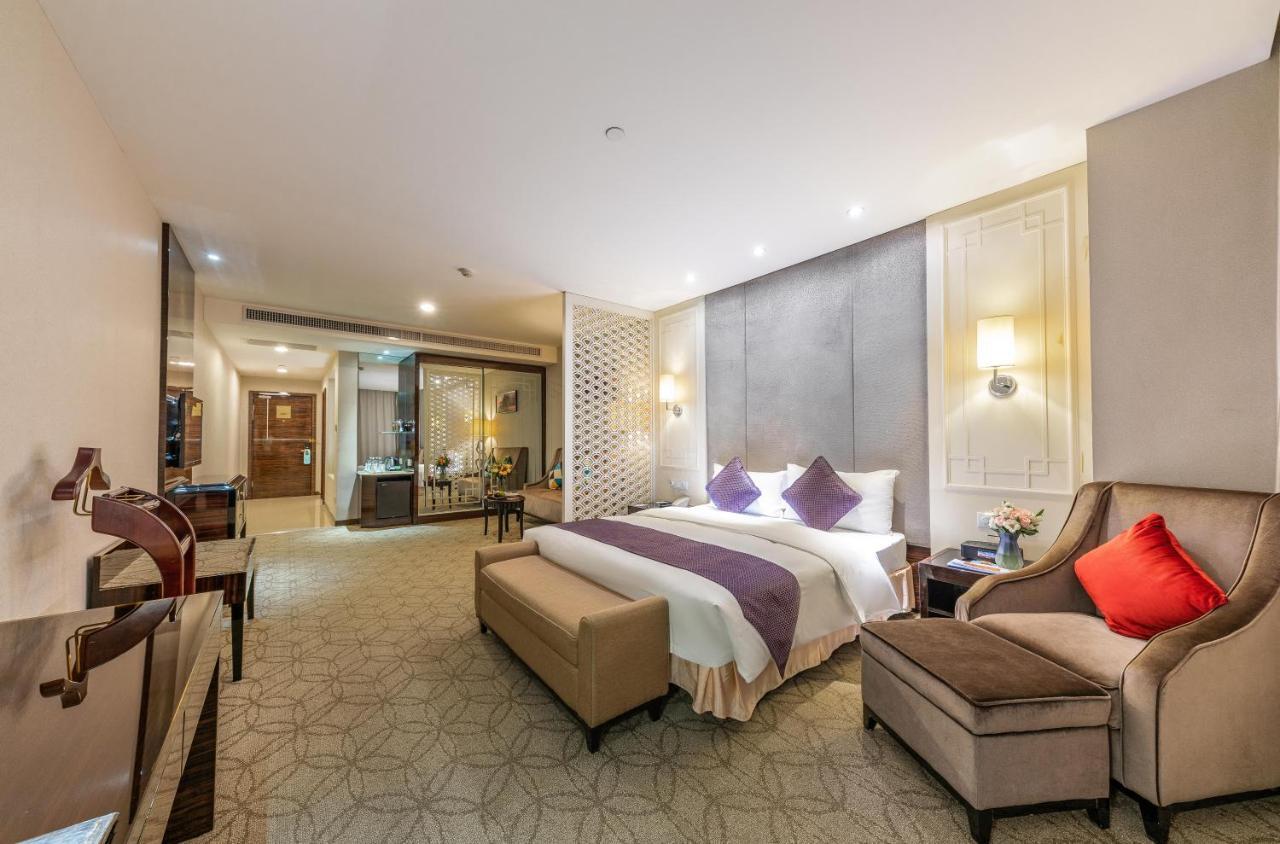 Dorsett Wuhan Exterior photo