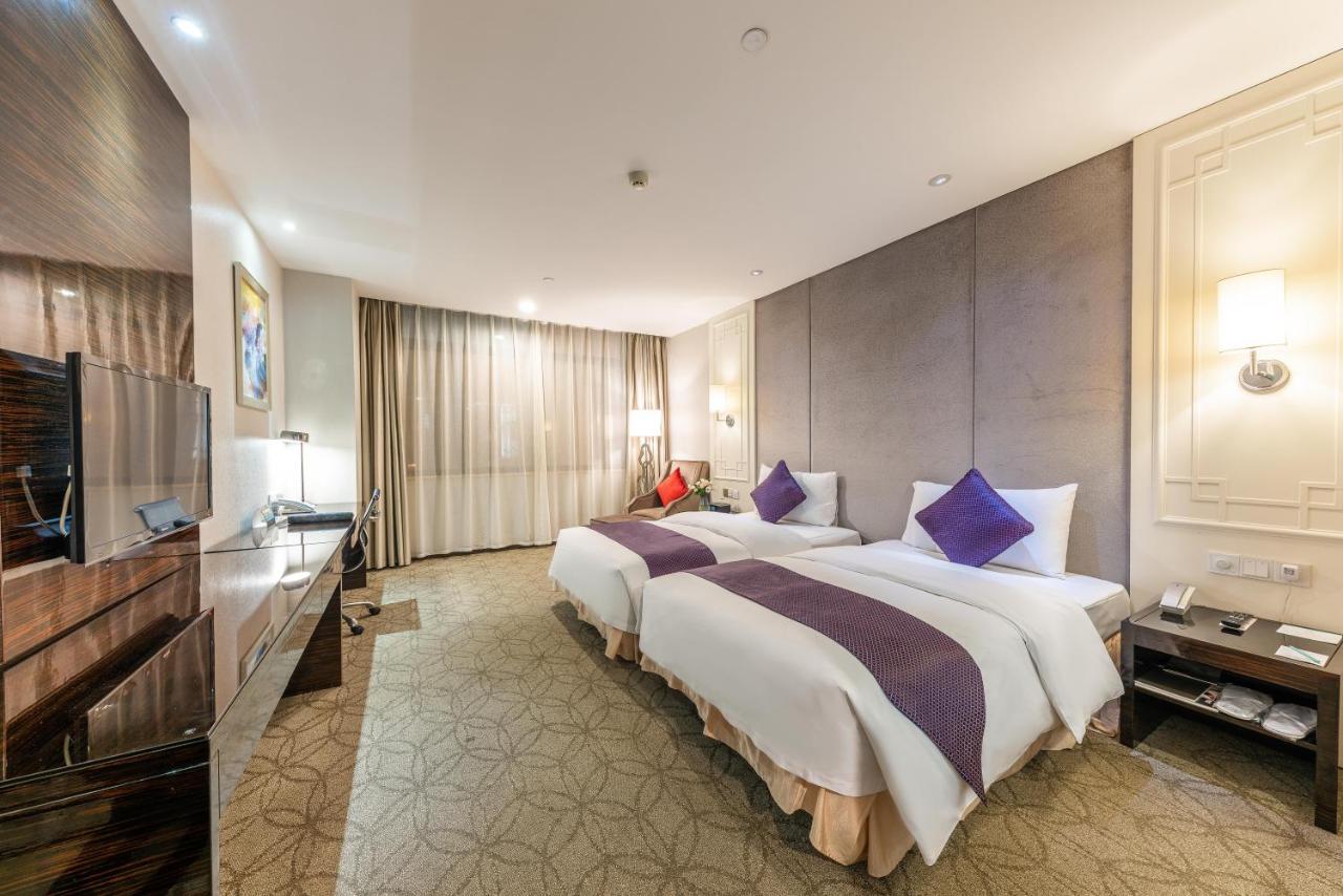 Dorsett Wuhan Exterior photo